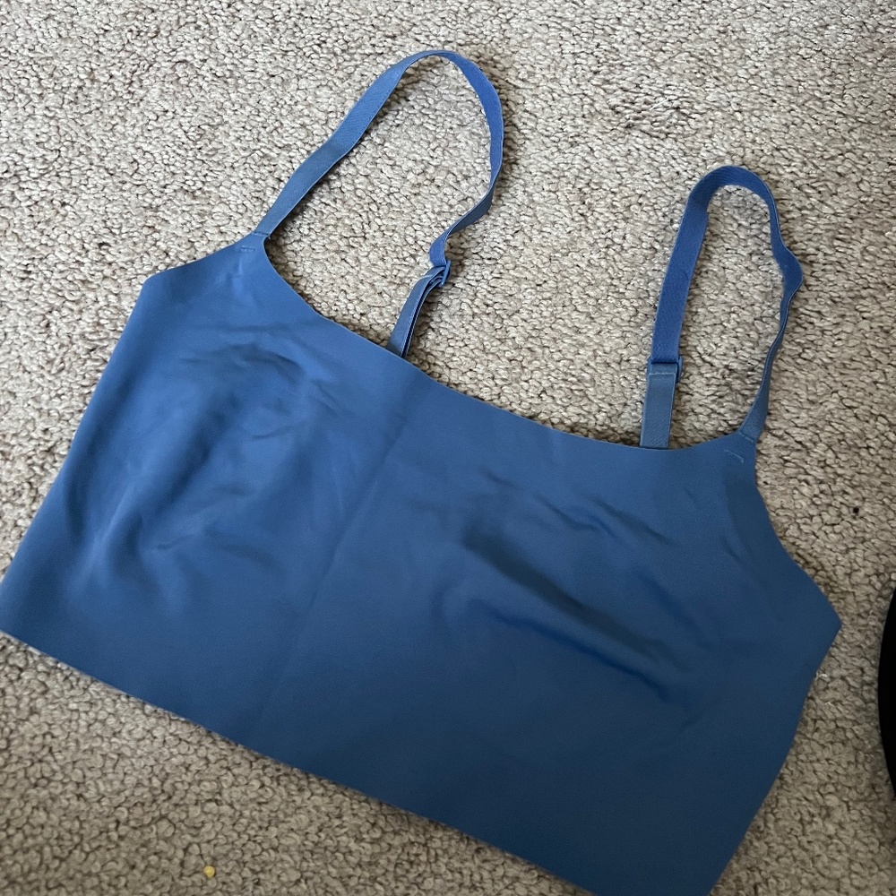 Seamless bra